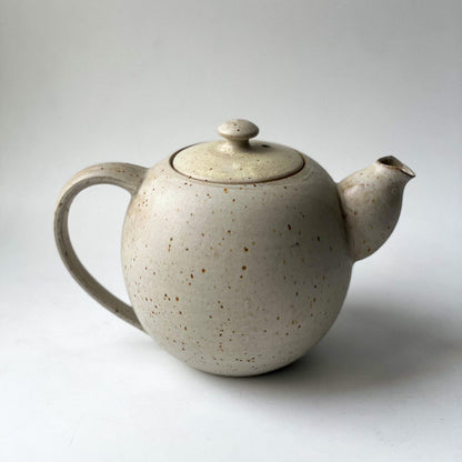 Yasmin tea pot 1.25L