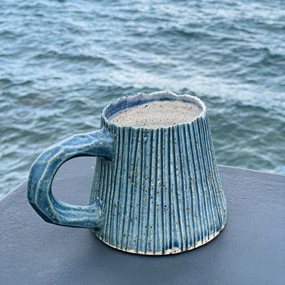 Barnacle Mug in Lípay Blue