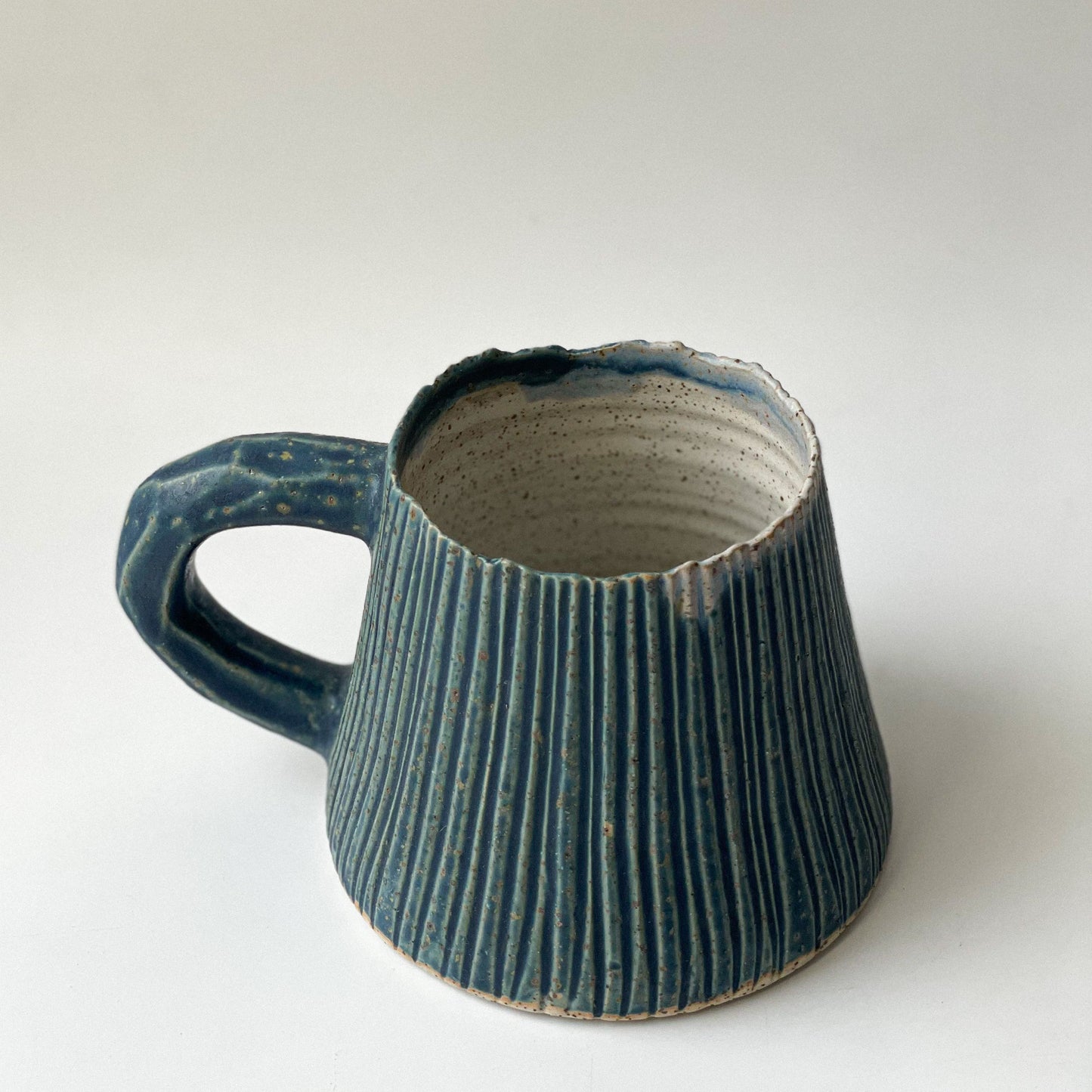 Barnacle Mug in Lípay Blue